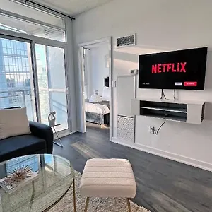 Stunning Luxurious Lakeview By Cn Tower Apartment Toronto